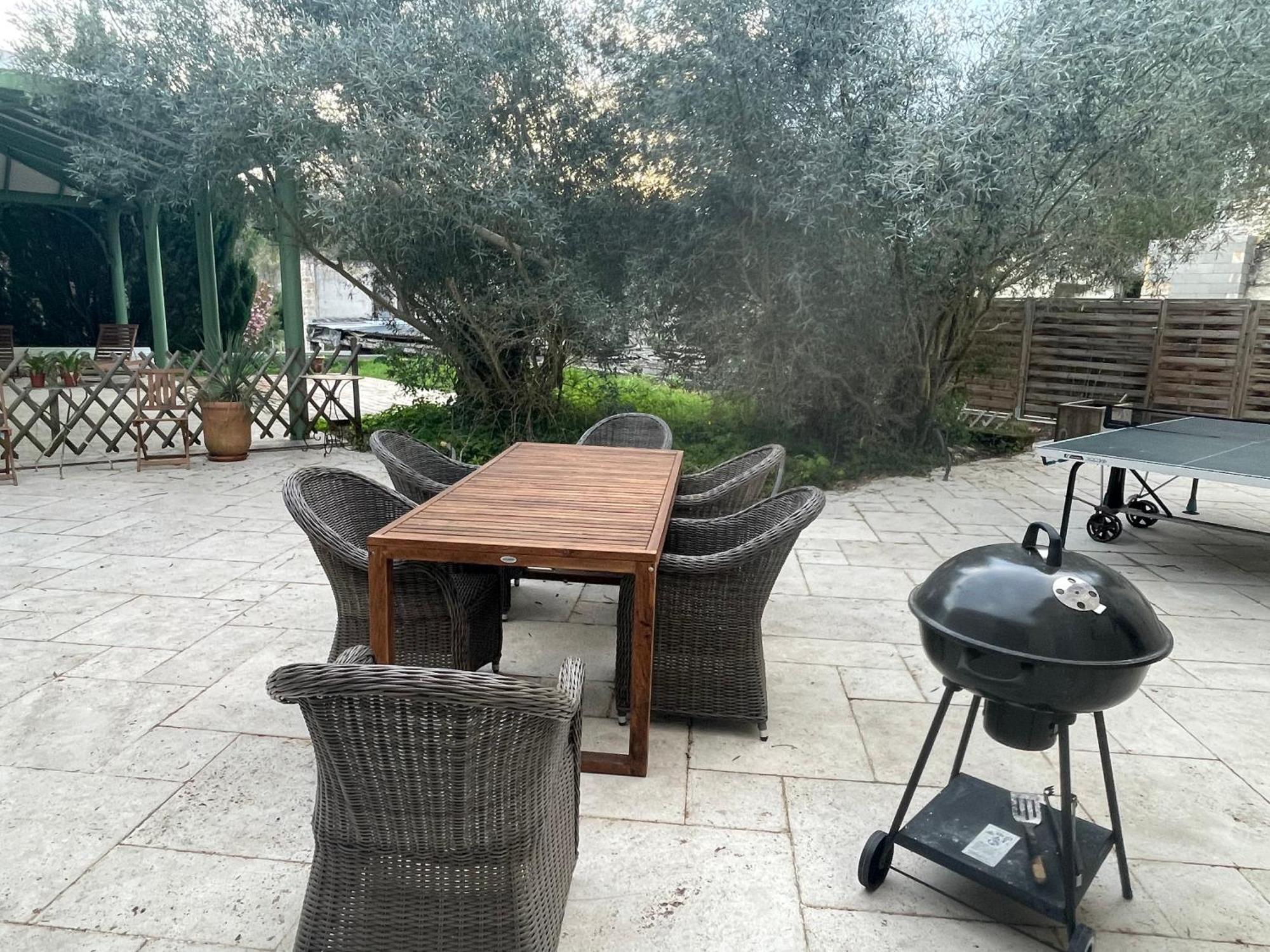 VILLA SPA PERRET-4 Étoiles-PARC de 3 Ha au pied du PARC NATUREL DU VEXIN NORMAND-Châteaux -Nature-Ballades-VTT-Cheval-Golf-À 5 Mn de GIVERNY-Jardins de MONET-Musée IMPRESSIONNISTE-Pour 2 Nuitées SAUNA ou JACUZZI offert en Hiver ou PISCINE en Été ou H Sainte-Genevieve-les-Gasny Exterior foto