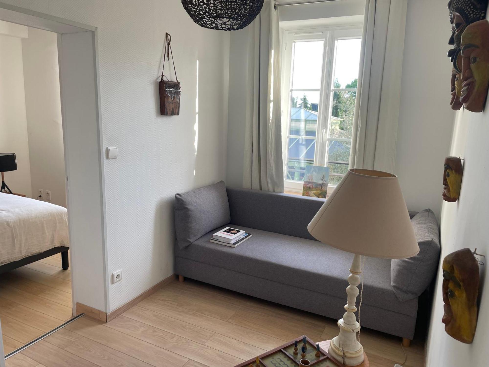 VILLA SPA PERRET-4 Étoiles-PARC de 3 Ha au pied du PARC NATUREL DU VEXIN NORMAND-Châteaux -Nature-Ballades-VTT-Cheval-Golf-À 5 Mn de GIVERNY-Jardins de MONET-Musée IMPRESSIONNISTE-Pour 2 Nuitées SAUNA ou JACUZZI offert en Hiver ou PISCINE en Été ou H Sainte-Genevieve-les-Gasny Quarto foto
